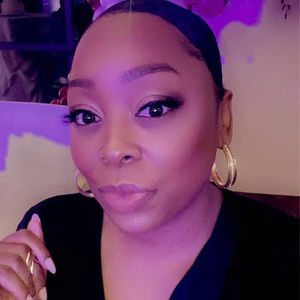 Meet your Posher, Lakeshia